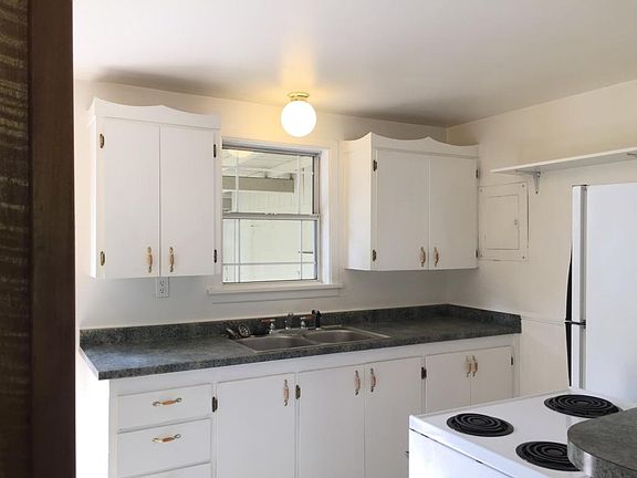 4th image of 913 Glendale Ave