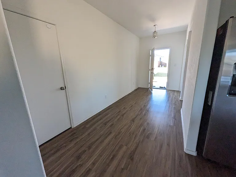 1216 Blackhaw Ln — Photo 11