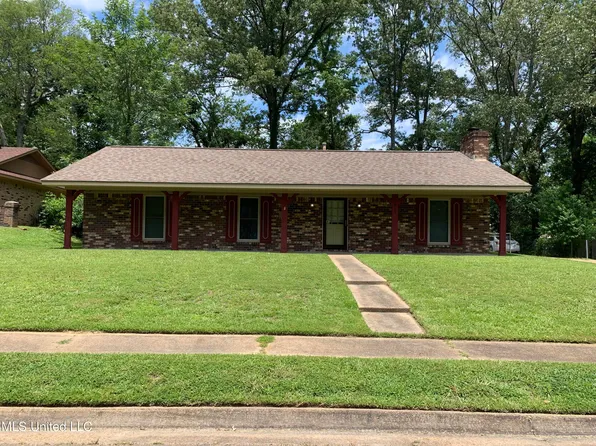 1617 Edgewood Pl, Clinton, MS 39056