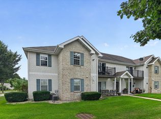6633 Reston Heights Dr Unit 3, Madison, WI 53718