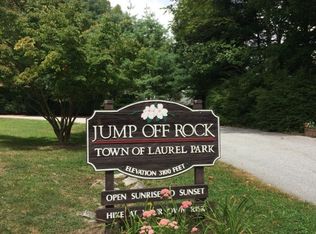 120 Echo Dr, Laurel Park, NC 28739