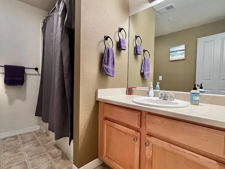 2133 Krisron Rd #C-202 — Photo 7
