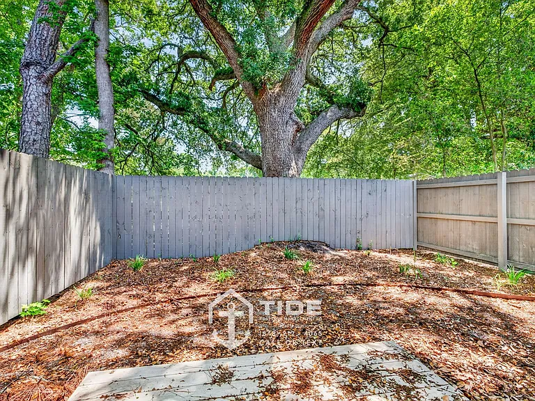 5810 Knight St — Photo 29