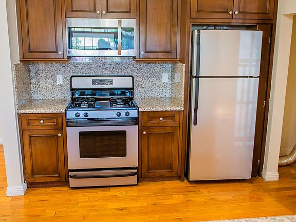 3rd image of 1466 S Bedford St APT 102