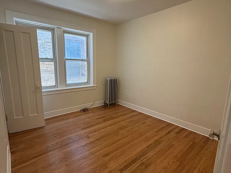 4154 N Mozart St #F — Photo 5