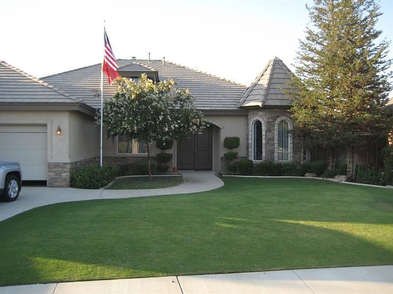 2nd image of 12606 Oahu Ln