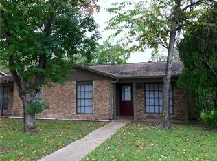 212 Bucknell Ct, College Station, TX 77840