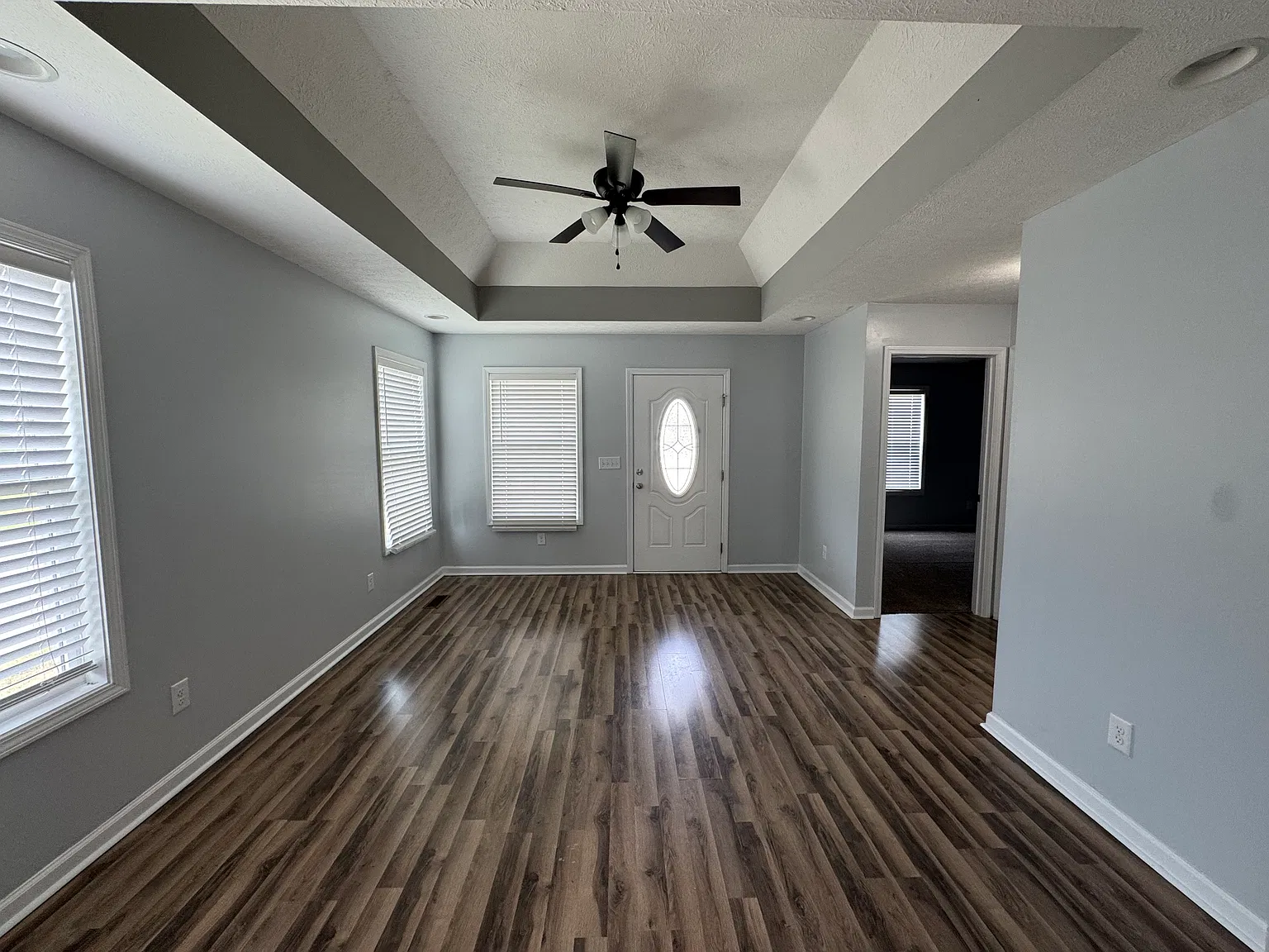 3 bed, 1350 sqft, $1,745 — Photo 2