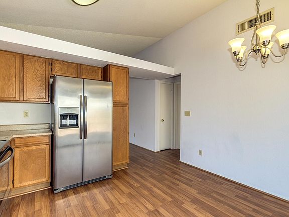 5th image of 7402 W Paradise Dr