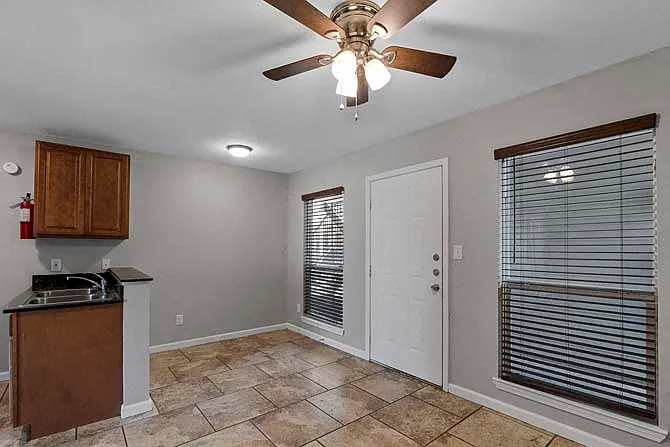 Sage Creek Apartments — Photo 36