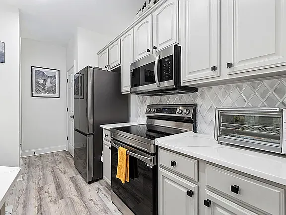 2013 Silvercrest Dr #30-F — Photo 9
