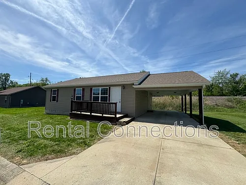 1819 Bridge St Photo 1