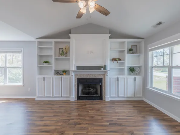 469 Winding Wood Dr, Clayton, NC 27520