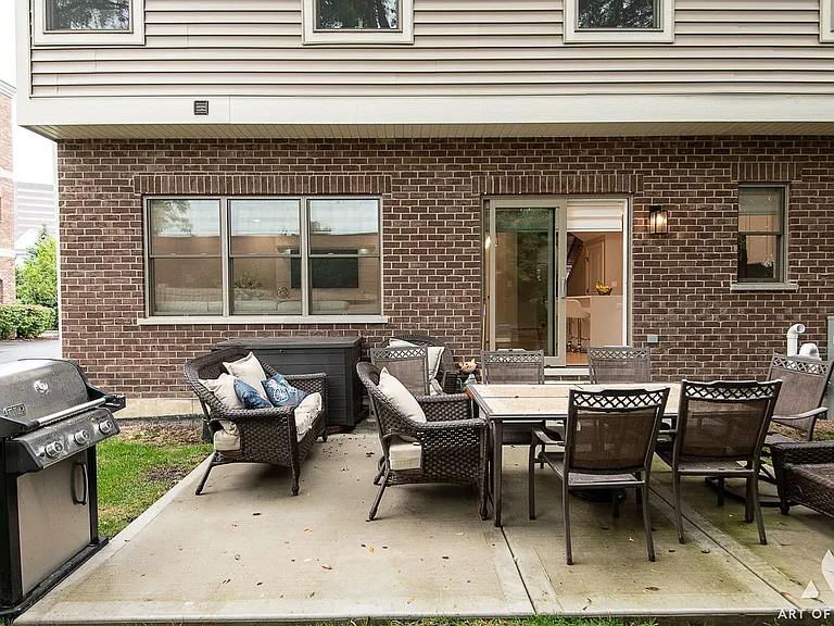 407 W Pierce Rd — Photo 22