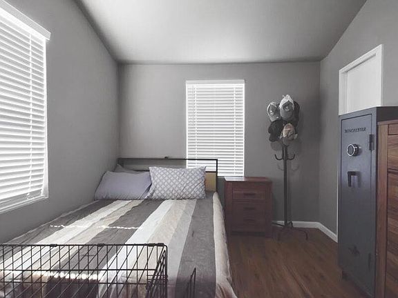 3rd image of 6210 Avenue O