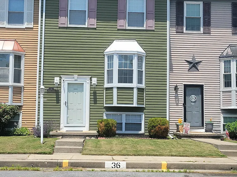 36 Joggins Ct — Photo 1