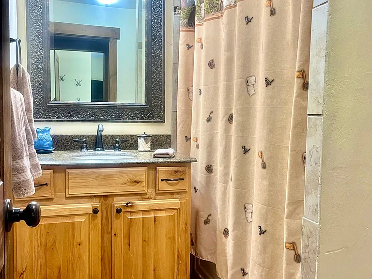 3170 Columbine Dr #18 — Photo 9