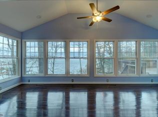 15 Pebble Beach Rd, Hopatcong, NJ 07843