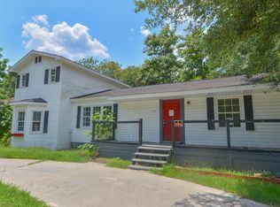 209 Palmetto St, Moncks Corner, SC 29461