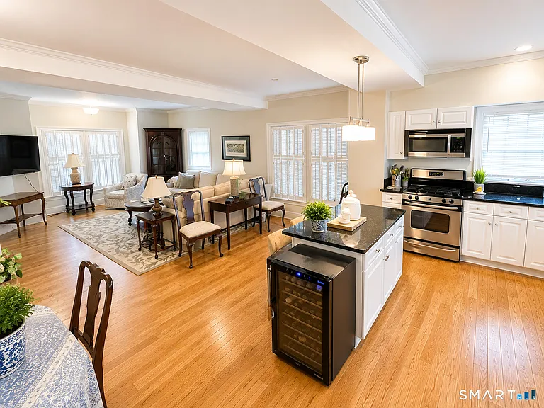 14 Haviland St #B1 — Photo 8