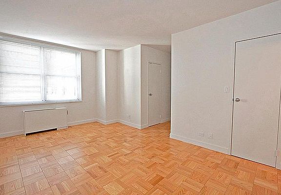 5th image of 300 E 56th St APT 20A