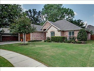 1st image of 1901 Park Manor Ct