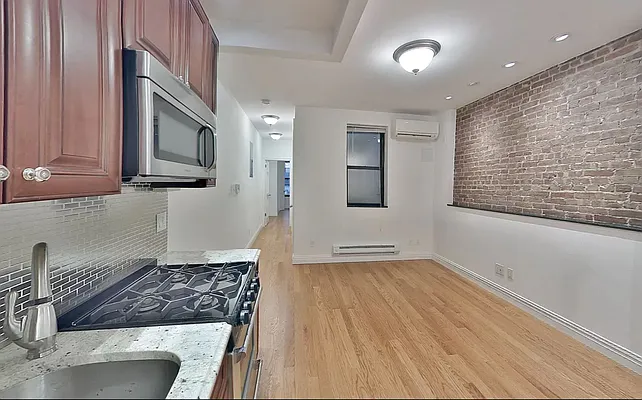 Rented by CitySites Real Estate Group | media 8