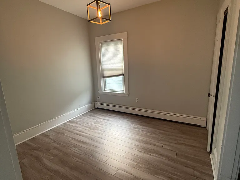 145 Maple St — Photo 10