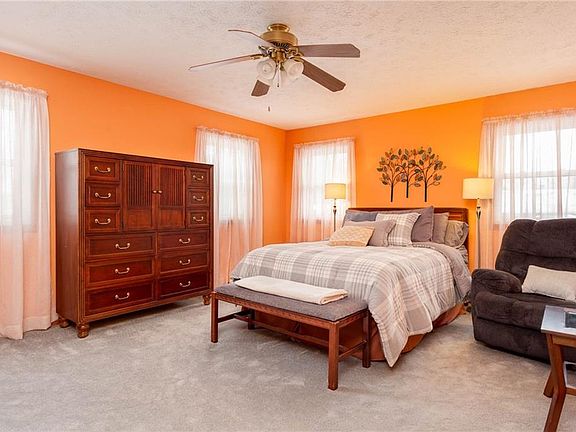 4th image of 36391 Westfield Dr