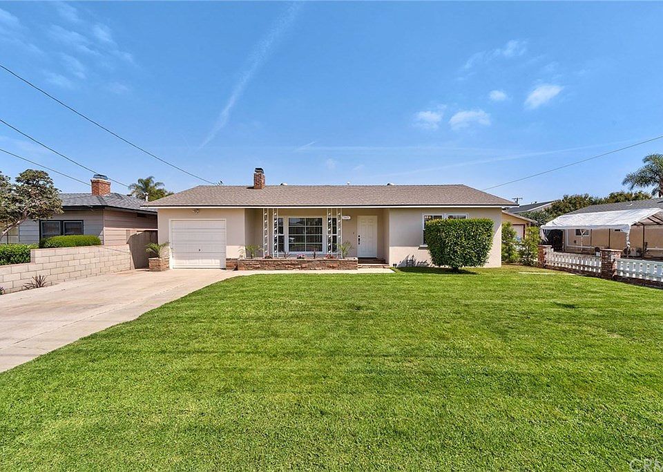 1st image of 10671 Lampson Ave