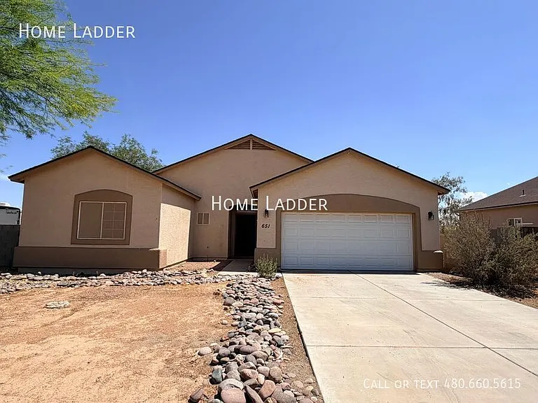 651 W Fairway Cove Dr — Photo 1