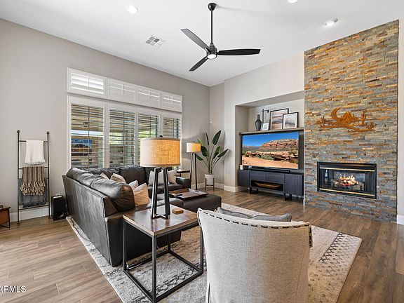 5th image of 41714 N SIGNAL HILL Court