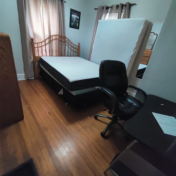 51 Allen St #1 — Photo 11