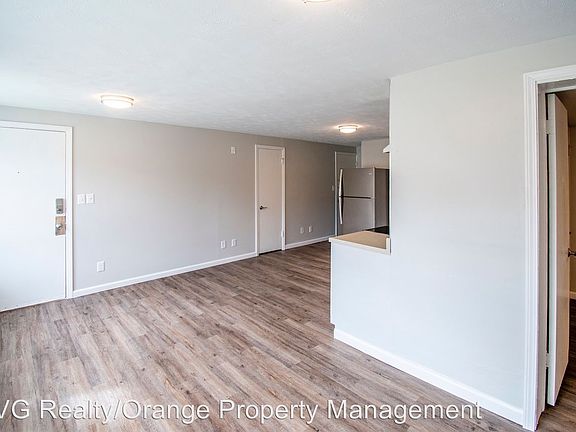 5th image of 3420 Jones St APT A