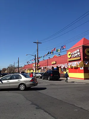 Rented by Corcoran | media 16