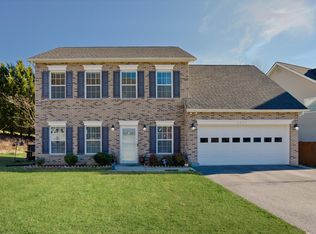 4371 Faircrest Ln, Roanoke, VA 24018