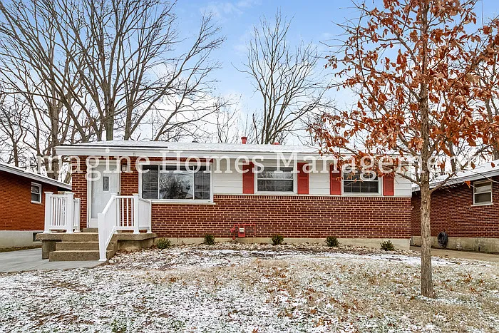 7176 Bluecrest Dr photo 1