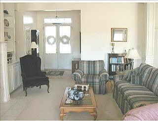 1st image of 140 River Oaks Dr