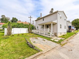 327 Klondike Dr, Latrobe, PA 15650