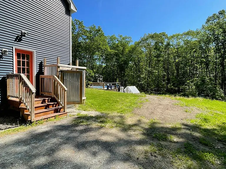 7 Browns Freehold — Photo 13
