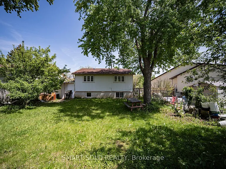 5 Horseley Hill Dr E — Photo 34