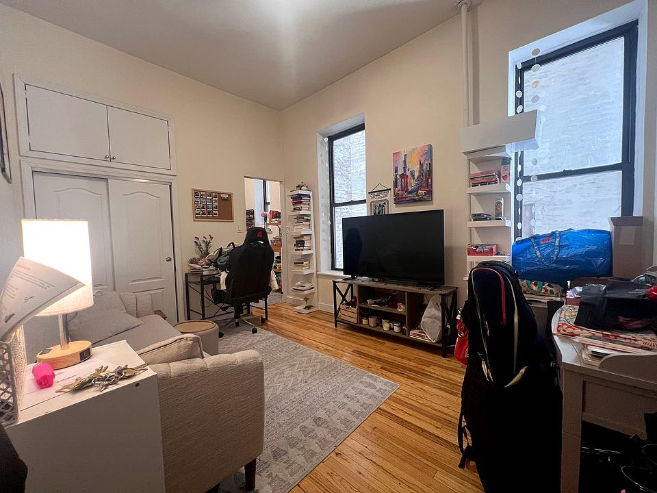 1st image of 252 W 91st St APT 2