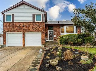 3200 Grand Blvd, Baldwin, NY 11510