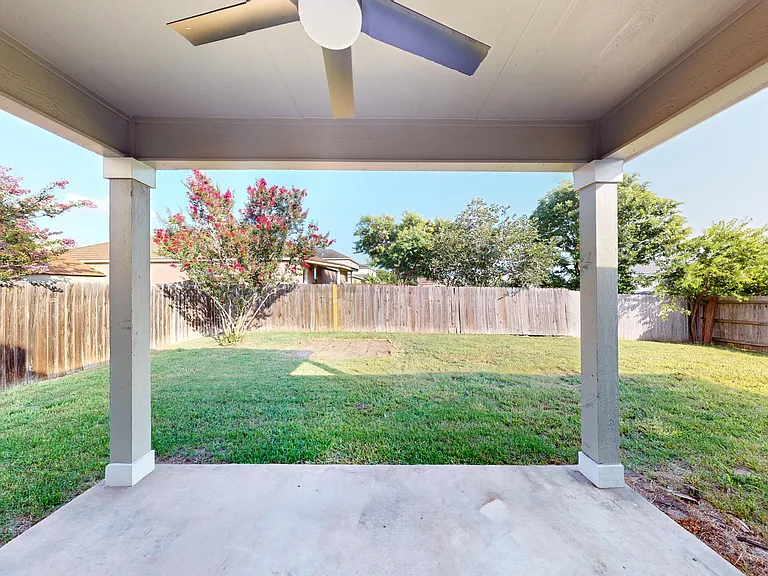 145 S Willow Way — Photo 35