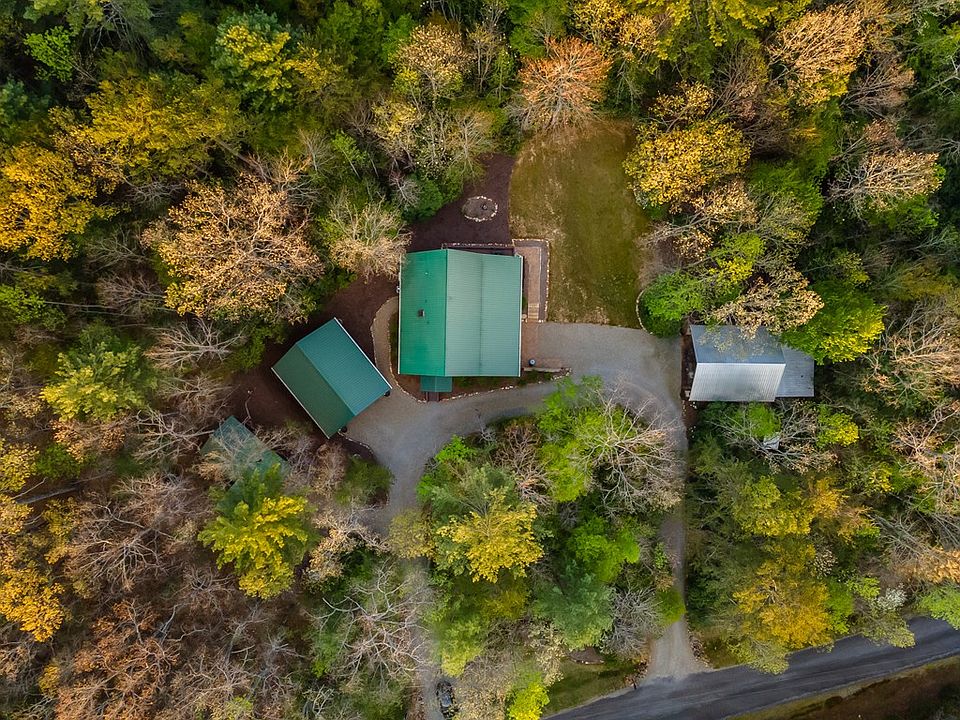 2nd image of 91 Oakwood Dr