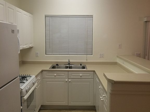 36798265-8A5A-46D5-9630-B0BBABB77441_12282015