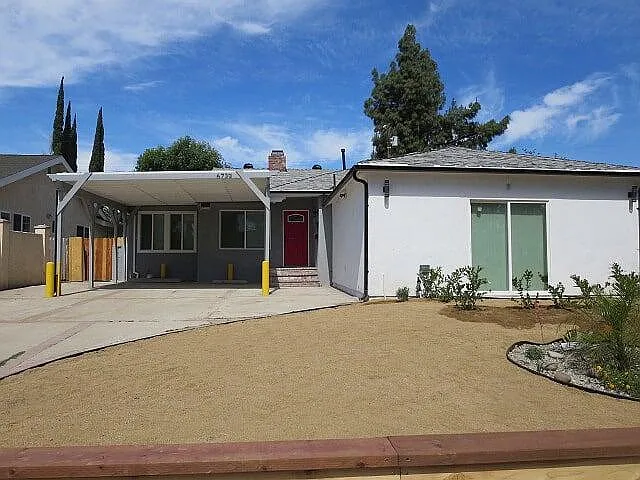 6729 Amigo Ave #B — Photo 1