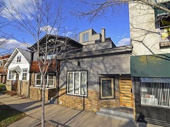 2653 Dupont Avenue S — Photo 1