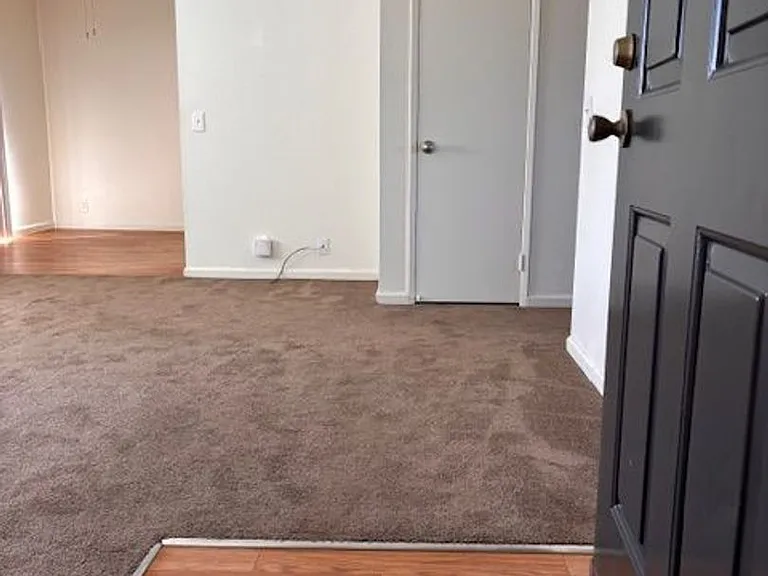 9669 Marilla Dr — Photo 2