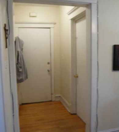 2nd image of 2418 N Oakley Ave #2